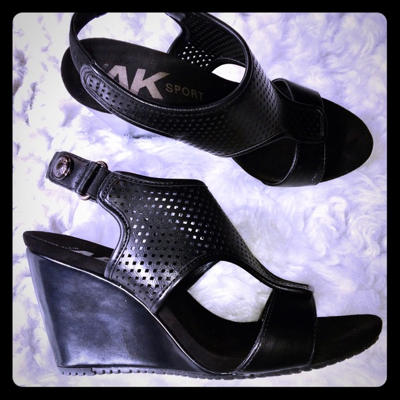 ak sport shoes wedge